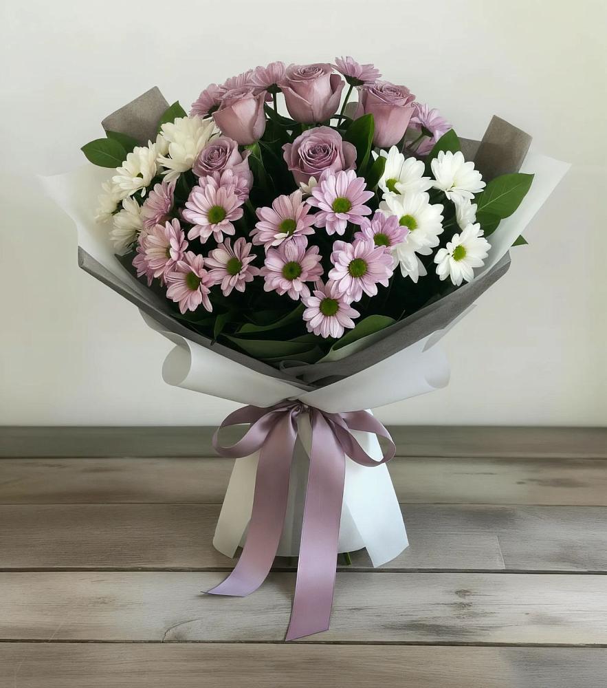 Букет цветов из: Хризантемы и Розы в Мытищах