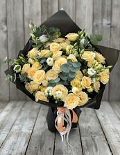 Букет цветов из:  Розы и Лизиантусы в Мытищах