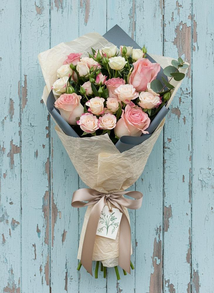 Букет цветов из: Розы в Мытищах