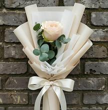 Букет цветов из:  Розы в Мытищах