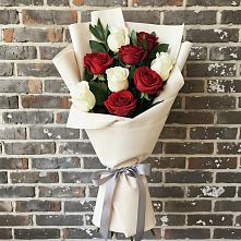 Букет цветов из:  Розы в Мытищах