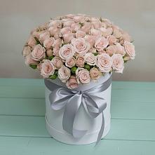 Цветочная композиция из Розы в шляпной коробке в Мытищах