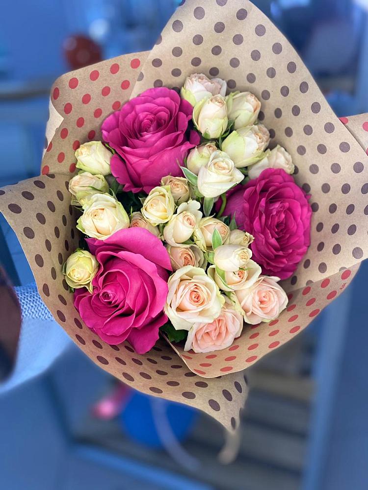 Букет цветов из: Розы в Мытищах