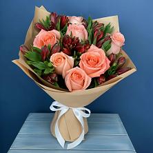 Букет цветов из:  Розы и Альстромерии в Мытищах