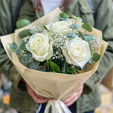 Букет цветов из:  Розы в Мытищах