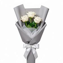 Букет 3 белые розы в Мытищах