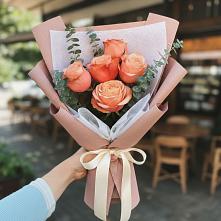 Букет цветов из:  Розы в Мытищах