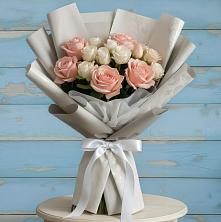 Букет цветов из:  Розы в Мытищах
