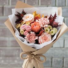 Букет цветов из:  Гвоздики, Хризантемы и Розы в Мытищах