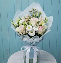 Букет цветов из:  Розы и Лизиантусы в Мытищах