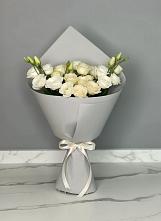 Букет цветов из:  Розы и Лизиантусы в Мытищах